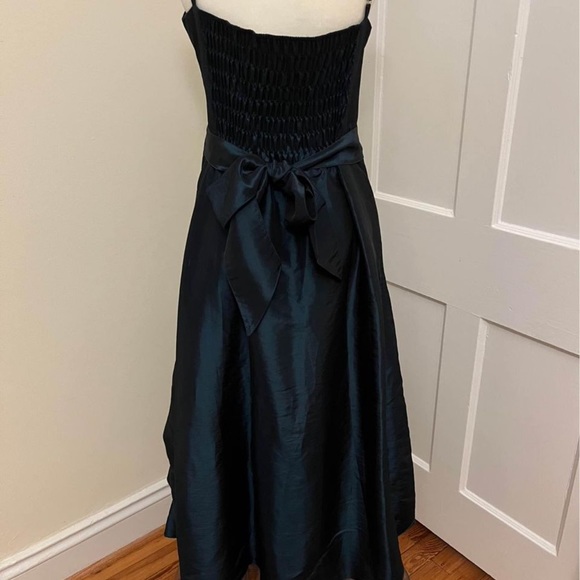 Mark Sales Gown - Picture 5 of 5